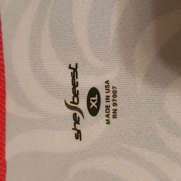 Shebeest Women's Cycling Tank - Picture 3 of 14